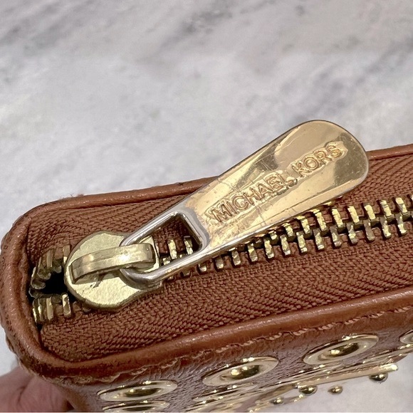 MICHAEL KORS Brown Leather Gold Grommet Large Zippered Wallet - Picture 6 of 16